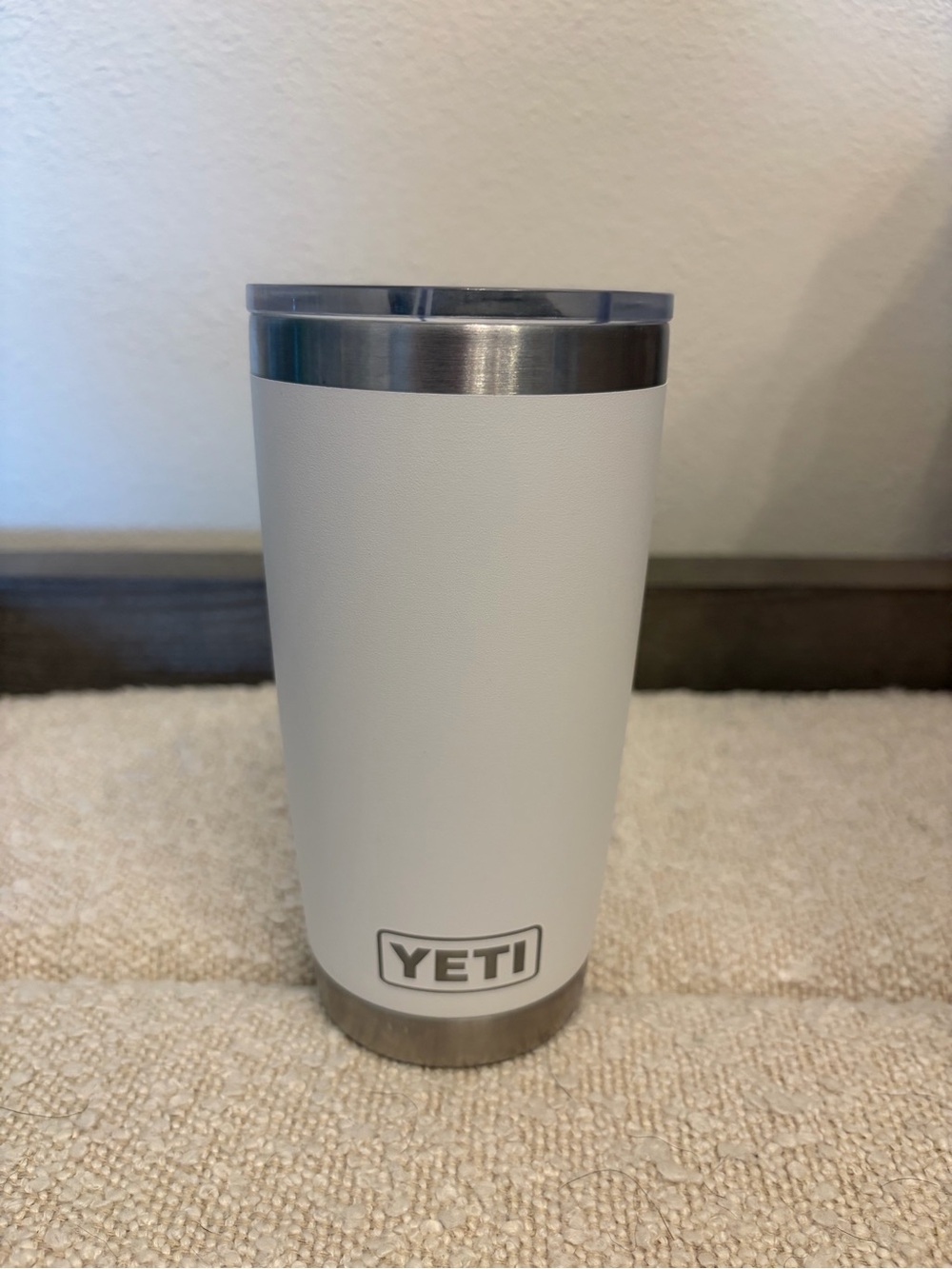 YETI Rambler 20 oz WHITE Insulated Tumbler MagSlider Lid - Great Used Condition!